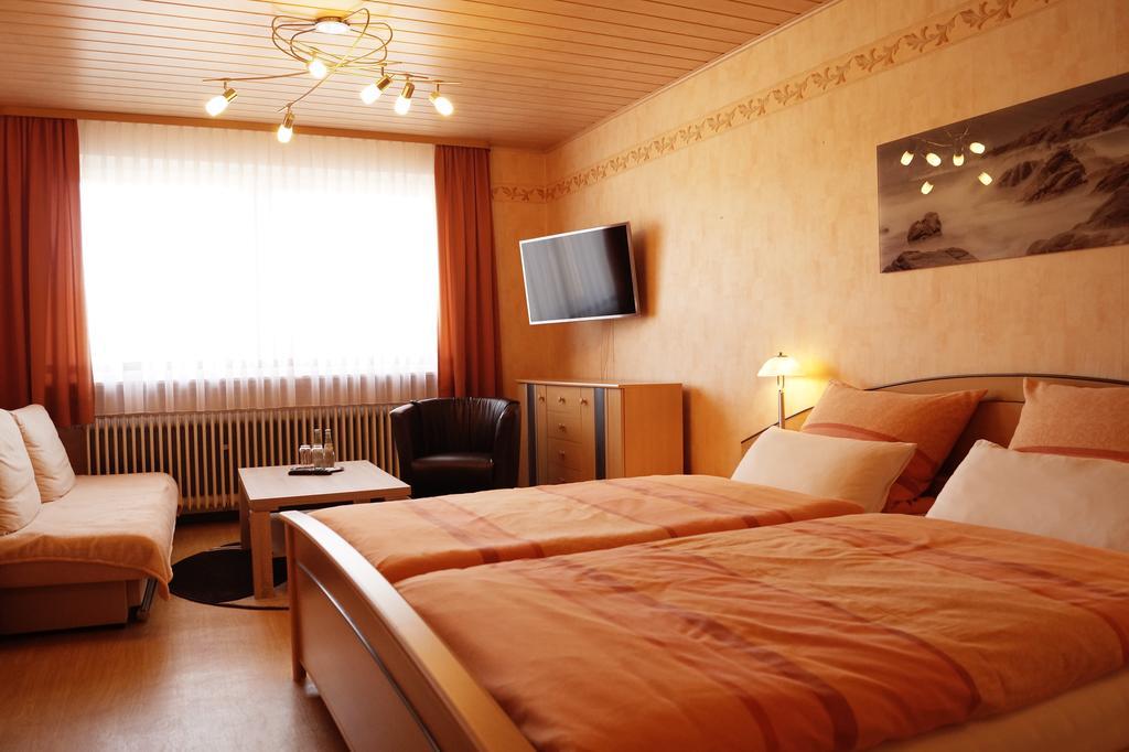Pension Huhn Angersbach Rum bild