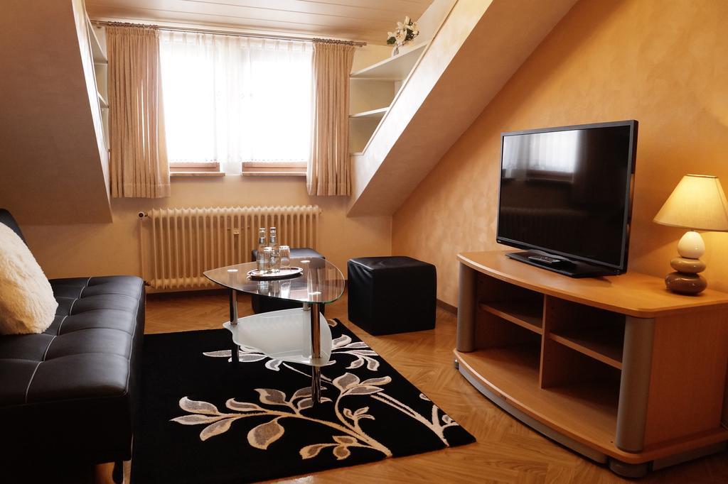 Pension Huhn Angersbach Rum bild