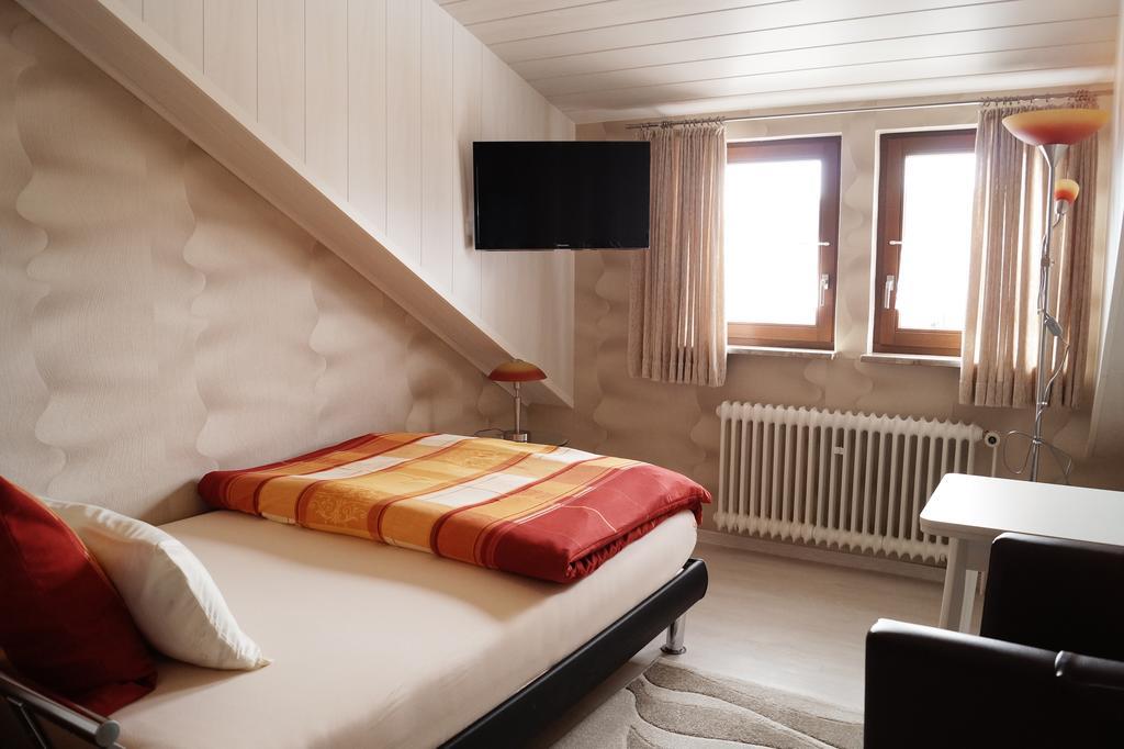 Pension Huhn Angersbach Rum bild