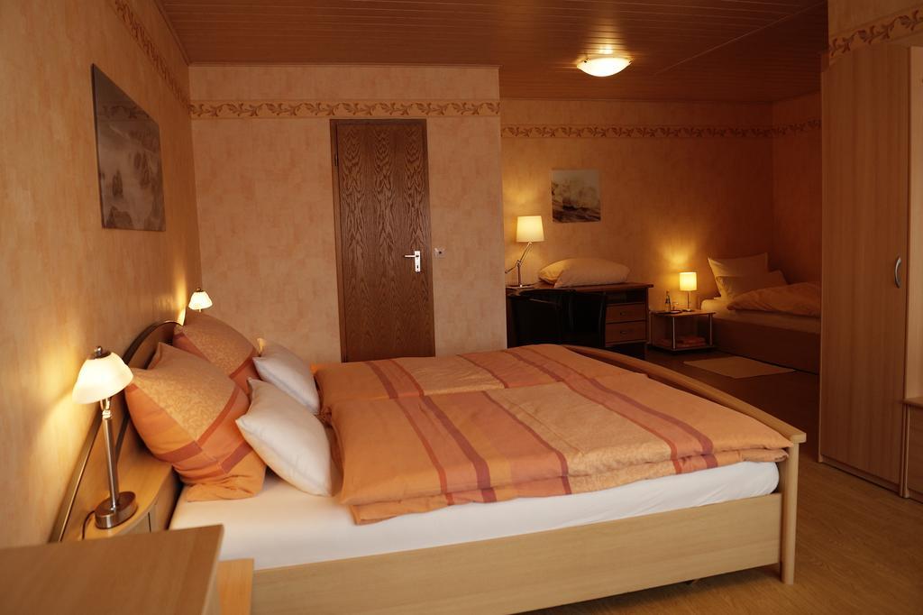 Pension Huhn Angersbach Rum bild